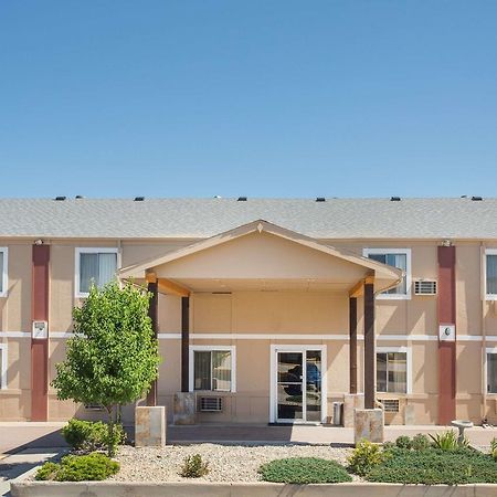 Hotel Super 8 By Wyndham Limon Exterior foto