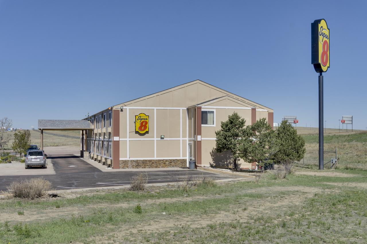 Hotel Super 8 By Wyndham Limon Exterior foto
